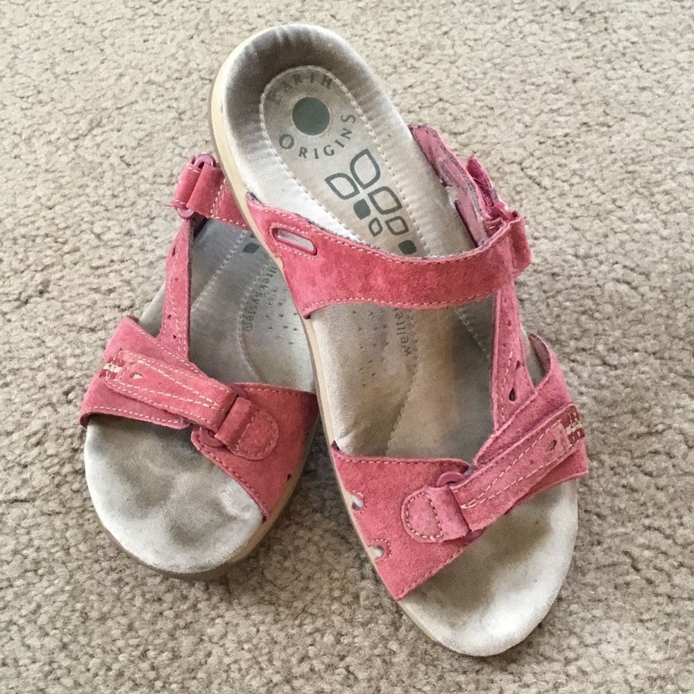Earth Origins Pink/Red Suede Women's Sandals - Picture 1 of 5